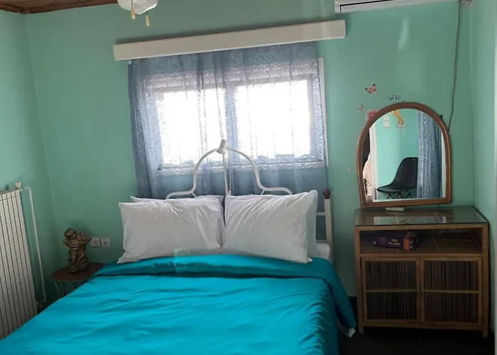 Krista's House * Agioi Theodoroi (Corinthia)